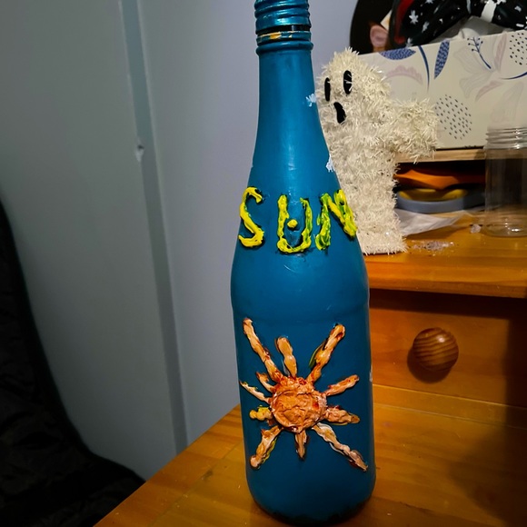 Sun themed custom painted bottle - Picture 1 of 2